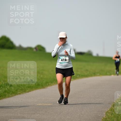 10.05.2026 - 8. Wedeler Halbmarathon Dr. Thomas Lammeyer http://msf.ph/oto/9711119 10.05.2026 12:05:43 Laufen 416 meine-sportfotos.de