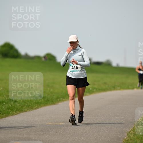 10.05.2026 - 8. Wedeler Halbmarathon Dr. Thomas Lammeyer http://msf.ph/oto/9711125 10.05.2026 12:05:43 Laufen 416 meine-sportfotos.de