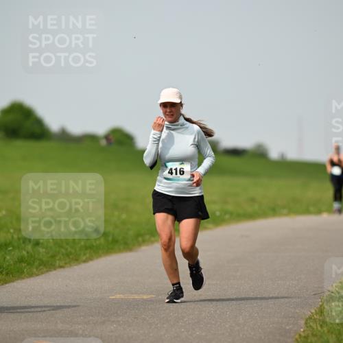 10.05.2026 - 8. Wedeler Halbmarathon Dr. Thomas Lammeyer http://msf.ph/oto/9711127 10.05.2026 12:05:43 Laufen 416 meine-sportfotos.de