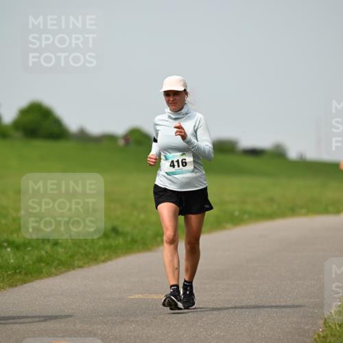 10.05.2026 - 8. Wedeler Halbmarathon Dr. Thomas Lammeyer http://msf.ph/oto/9711136 10.05.2026 12:05:44 Laufen 416 meine-sportfotos.de