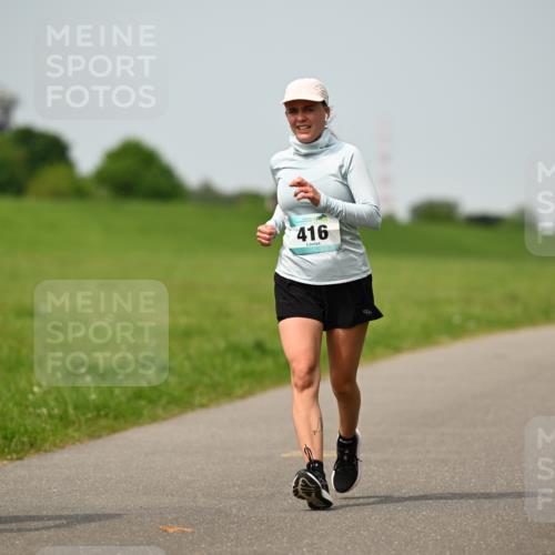 10.05.2026 - 8. Wedeler Halbmarathon Dr. Thomas Lammeyer http://msf.ph/oto/9711151 10.05.2026 12:05:44 Laufen 416 meine-sportfotos.de