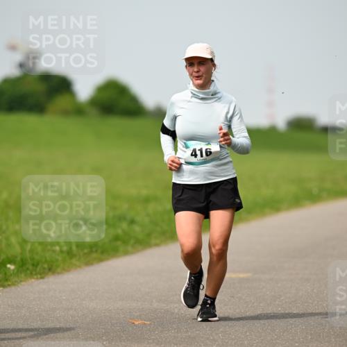 10.05.2026 - 8. Wedeler Halbmarathon Dr. Thomas Lammeyer http://msf.ph/oto/9711159 10.05.2026 12:05:45 Laufen 416 meine-sportfotos.de