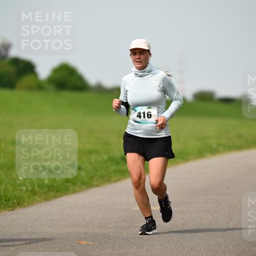 10.05.2026 - 8. Wedeler Halbmarathon Dr. Thomas Lammeyer http://msf.ph/oto/9711162 10.05.2026 12:05:44 Laufen 416 meine-sportfotos.de
