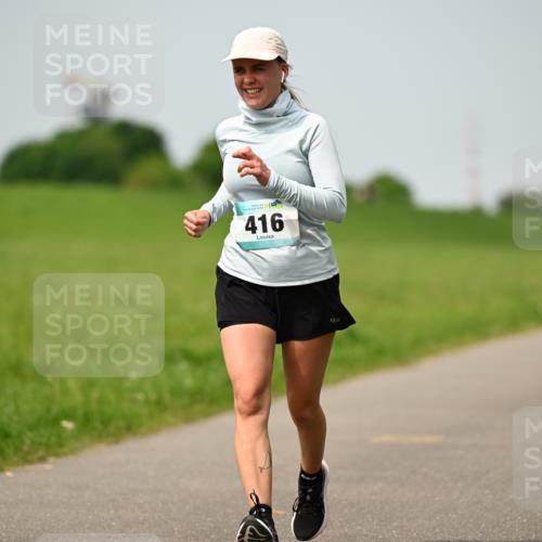 10.05.2026 - 8. Wedeler Halbmarathon Dr. Thomas Lammeyer http://msf.ph/oto/9711181 10.05.2026 12:05:46 Laufen 416 meine-sportfotos.de