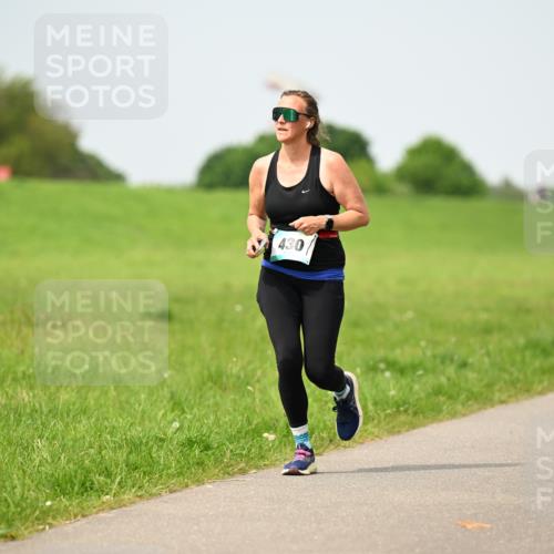 10.05.2026 - 8. Wedeler Halbmarathon Dr. Thomas Lammeyer http://msf.ph/oto/9711192 10.05.2026 12:06:01 Laufen 430 meine-sportfotos.de