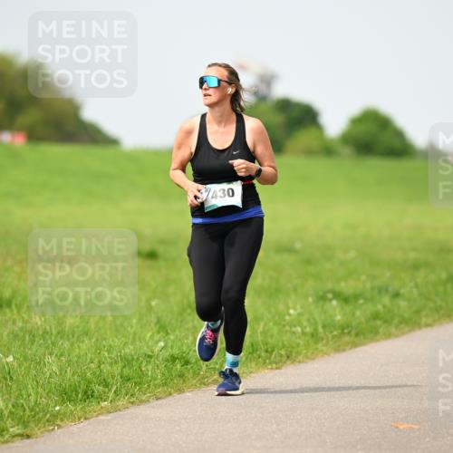 10.05.2026 - 8. Wedeler Halbmarathon Dr. Thomas Lammeyer http://msf.ph/oto/9711197 10.05.2026 12:06:02 Laufen 430 meine-sportfotos.de