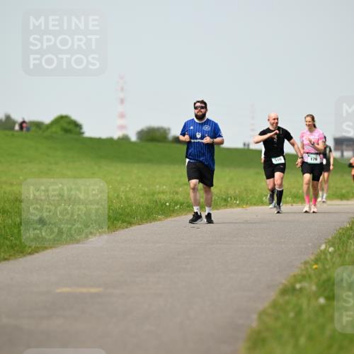 10.05.2026 - 8. Wedeler Halbmarathon Dr. Thomas Lammeyer http://msf.ph/oto/9711213 10.05.2026 12:06:07 Laufen 510, 176 meine-sportfotos.de