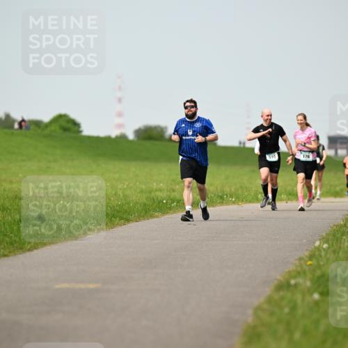 10.05.2026 - 8. Wedeler Halbmarathon Dr. Thomas Lammeyer http://msf.ph/oto/9711216 10.05.2026 12:06:07 Laufen 510, 176 meine-sportfotos.de