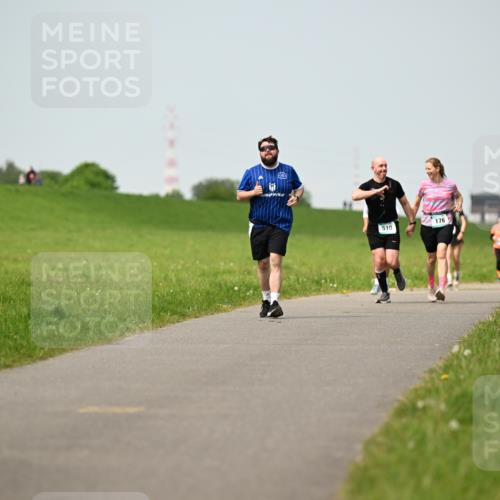 10.05.2026 - 8. Wedeler Halbmarathon Dr. Thomas Lammeyer http://msf.ph/oto/9711222 10.05.2026 12:06:07 Laufen 176, 510 meine-sportfotos.de