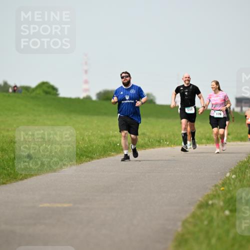 10.05.2026 - 8. Wedeler Halbmarathon Dr. Thomas Lammeyer http://msf.ph/oto/9711230 10.05.2026 12:06:08 Laufen 510, 176 meine-sportfotos.de