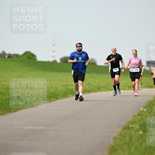 10.05.2026 - 8. Wedeler Halbmarathon Dr. Thomas Lammeyer http://msf.ph/oto/9711233 10.05.2026 12:06:08 Laufen 510, 176 meine-sportfotos.de
