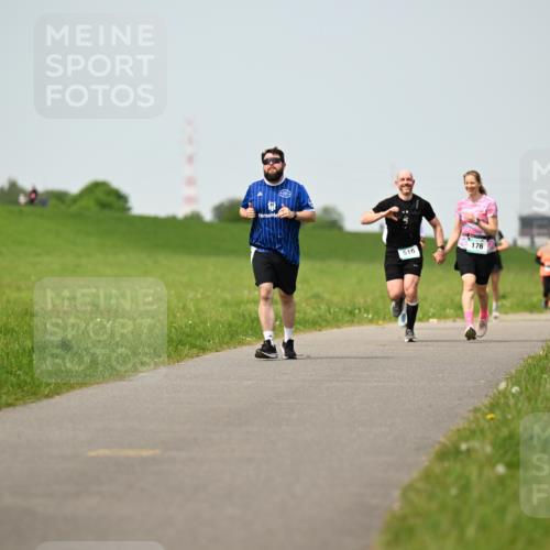 10.05.2026 - 8. Wedeler Halbmarathon Dr. Thomas Lammeyer http://msf.ph/oto/9711238 10.05.2026 12:06:08 Laufen 510, 176 meine-sportfotos.de