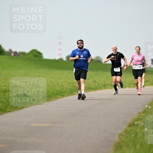 10.05.2026 - 8. Wedeler Halbmarathon Dr. Thomas Lammeyer http://msf.ph/oto/9711248 10.05.2026 12:06:09 Laufen 510, 176 meine-sportfotos.de