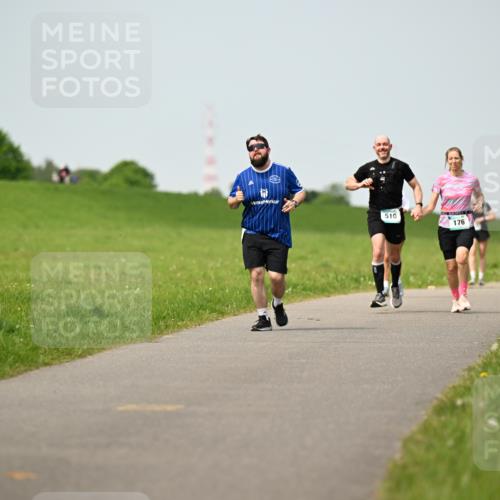 10.05.2026 - 8. Wedeler Halbmarathon Dr. Thomas Lammeyer http://msf.ph/oto/9711264 10.05.2026 12:06:09 Laufen 510, 176 meine-sportfotos.de