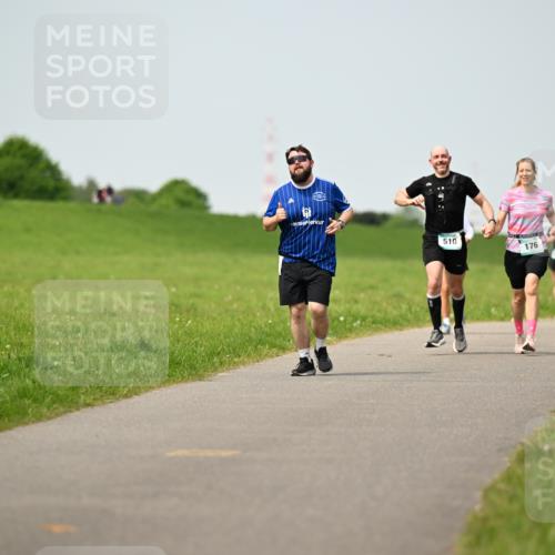 10.05.2026 - 8. Wedeler Halbmarathon Dr. Thomas Lammeyer http://msf.ph/oto/9711267 10.05.2026 12:06:10 Laufen 510, 176 meine-sportfotos.de