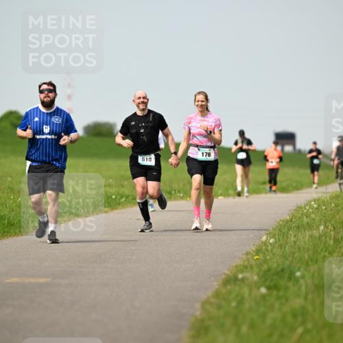 10.05.2026 - 8. Wedeler Halbmarathon Dr. Thomas Lammeyer http://msf.ph/oto/9711275 10.05.2026 12:06:12 Laufen 510, 176 meine-sportfotos.de