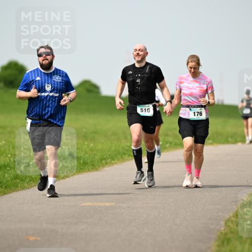 10.05.2026 - 8. Wedeler Halbmarathon Dr. Thomas Lammeyer http://msf.ph/oto/9711329 10.05.2026 12:06:15 Laufen 510, 176 meine-sportfotos.de