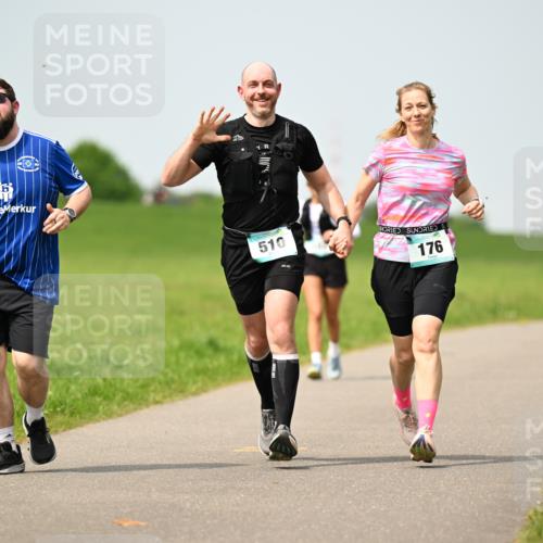 10.05.2026 - 8. Wedeler Halbmarathon Dr. Thomas Lammeyer http://msf.ph/oto/9711354 10.05.2026 12:06:16 Laufen 510, 176 meine-sportfotos.de