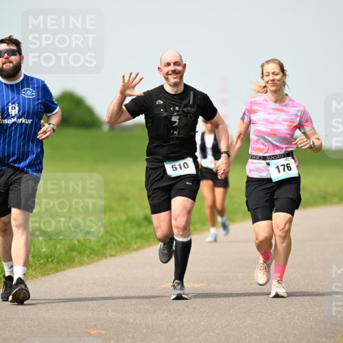10.05.2026 - 8. Wedeler Halbmarathon Dr. Thomas Lammeyer http://msf.ph/oto/9711359 10.05.2026 12:06:17 Laufen 510, 176 meine-sportfotos.de