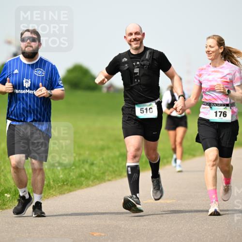 10.05.2026 - 8. Wedeler Halbmarathon Dr. Thomas Lammeyer http://msf.ph/oto/9711364 10.05.2026 12:06:17 Laufen 510, 176 meine-sportfotos.de