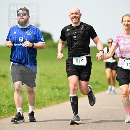 10.05.2026 - 8. Wedeler Halbmarathon Dr. Thomas Lammeyer http://msf.ph/oto/9711380 10.05.2026 12:06:18 Laufen 510, 176 meine-sportfotos.de