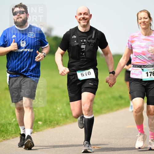 10.05.2026 - 8. Wedeler Halbmarathon Dr. Thomas Lammeyer http://msf.ph/oto/9711388 10.05.2026 12:06:18 Laufen 510, 176 meine-sportfotos.de