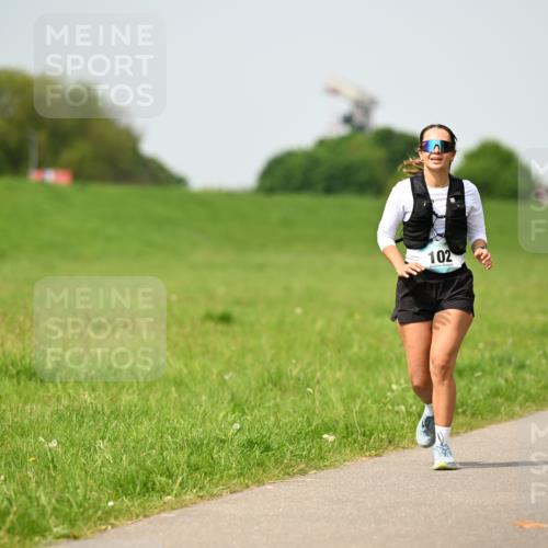 10.05.2026 - 8. Wedeler Halbmarathon Dr. Thomas Lammeyer http://msf.ph/oto/9711417 10.05.2026 12:06:21 Laufen 102 meine-sportfotos.de