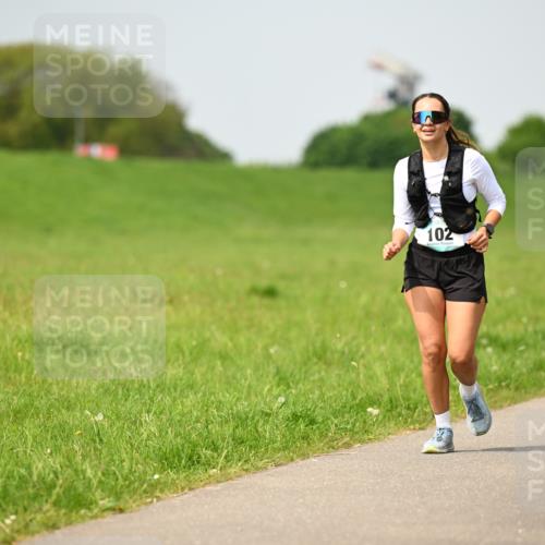 10.05.2026 - 8. Wedeler Halbmarathon Dr. Thomas Lammeyer http://msf.ph/oto/9711422 10.05.2026 12:06:22 Laufen 102 meine-sportfotos.de