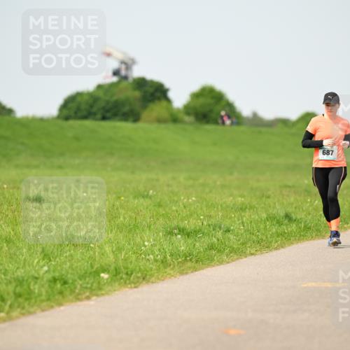 10.05.2026 - 8. Wedeler Halbmarathon Dr. Thomas Lammeyer http://msf.ph/oto/9711441 10.05.2026 12:06:32 Laufen 687 meine-sportfotos.de