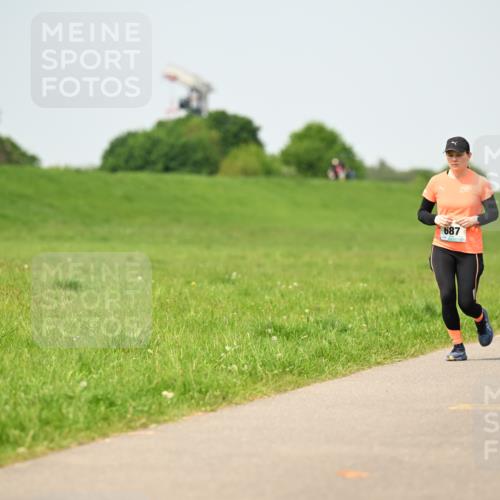 10.05.2026 - 8. Wedeler Halbmarathon Dr. Thomas Lammeyer http://msf.ph/oto/9711447 10.05.2026 12:06:33 Laufen 687 meine-sportfotos.de