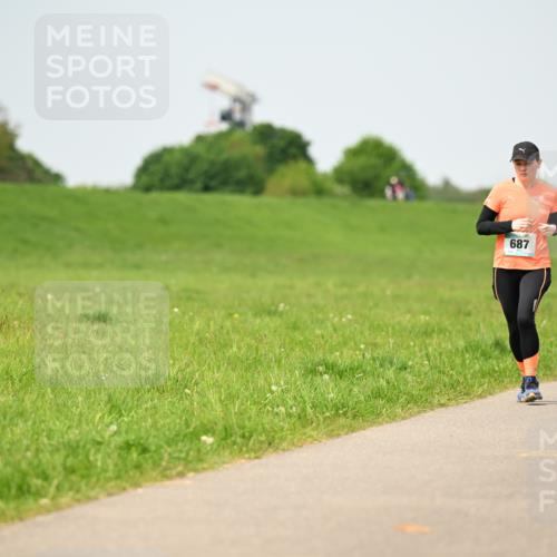 10.05.2026 - 8. Wedeler Halbmarathon Dr. Thomas Lammeyer http://msf.ph/oto/9711453 10.05.2026 12:06:33 Laufen 687 meine-sportfotos.de