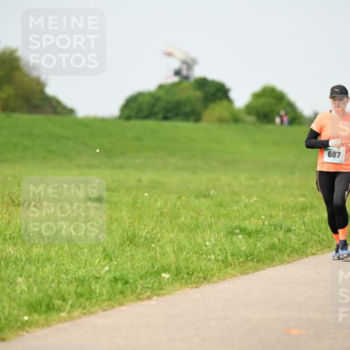 10.05.2026 - 8. Wedeler Halbmarathon Dr. Thomas Lammeyer http://msf.ph/oto/9711463 10.05.2026 12:06:33 Laufen 687 meine-sportfotos.de