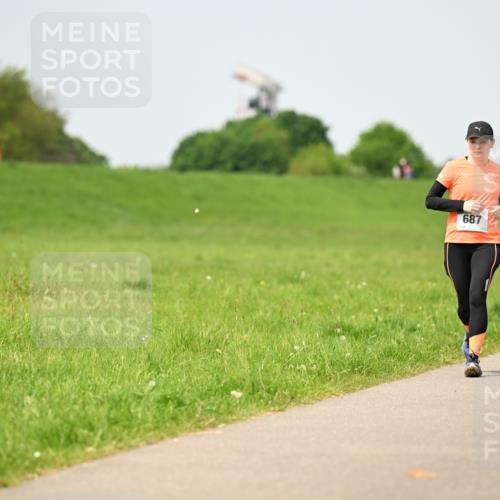 10.05.2026 - 8. Wedeler Halbmarathon Dr. Thomas Lammeyer http://msf.ph/oto/9711468 10.05.2026 12:06:33 Laufen 687 meine-sportfotos.de