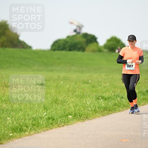 10.05.2026 - 8. Wedeler Halbmarathon Dr. Thomas Lammeyer http://msf.ph/oto/9711478 10.05.2026 12:06:34 Laufen 687 meine-sportfotos.de