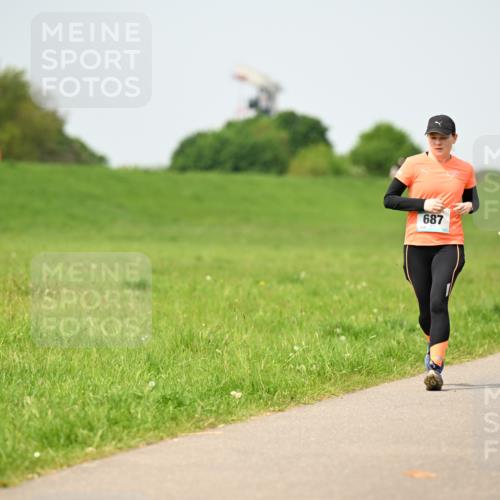 10.05.2026 - 8. Wedeler Halbmarathon Dr. Thomas Lammeyer http://msf.ph/oto/9711481 10.05.2026 12:06:34 Laufen 687 meine-sportfotos.de