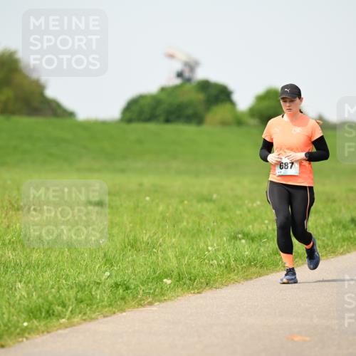 10.05.2026 - 8. Wedeler Halbmarathon Dr. Thomas Lammeyer http://msf.ph/oto/9711488 10.05.2026 12:06:35 Laufen 687 meine-sportfotos.de