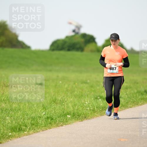 10.05.2026 - 8. Wedeler Halbmarathon Dr. Thomas Lammeyer http://msf.ph/oto/9711495 10.05.2026 12:06:35 Laufen 687 meine-sportfotos.de
