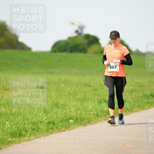 10.05.2026 - 8. Wedeler Halbmarathon Dr. Thomas Lammeyer http://msf.ph/oto/9711498 10.05.2026 12:06:35 Laufen 687 meine-sportfotos.de