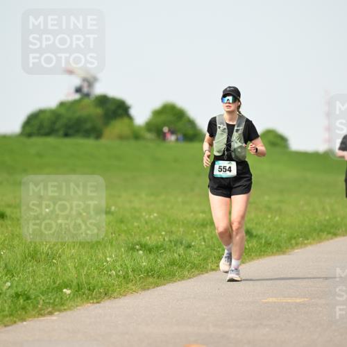 10.05.2026 - 8. Wedeler Halbmarathon Dr. Thomas Lammeyer http://msf.ph/oto/9711595 10.05.2026 12:06:41 Laufen 221, 554 meine-sportfotos.de