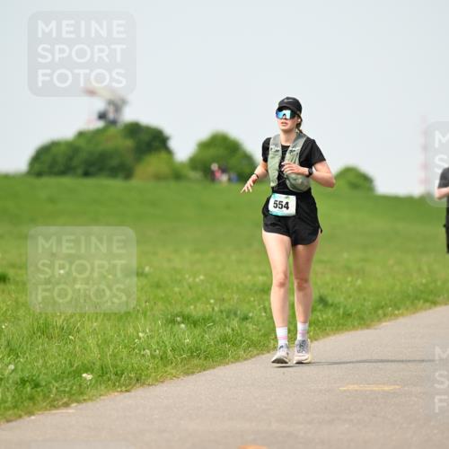 10.05.2026 - 8. Wedeler Halbmarathon Dr. Thomas Lammeyer http://msf.ph/oto/9711597 10.05.2026 12:06:41 Laufen 554, 321 meine-sportfotos.de