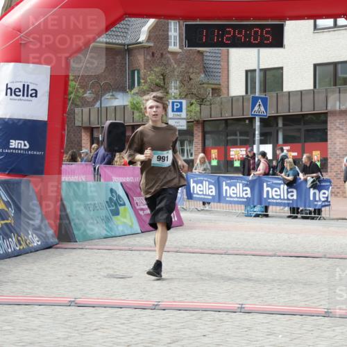 10.05.2026 - 8. Wedeler Halbmarathon Yannick Fuchs http://msf.ph/oto/9711604 10.05.2026 11:24:03 Ziel 991, 2165 meine-sportfotos.de