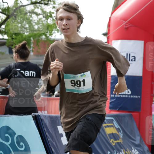 10.05.2026 - 8. Wedeler Halbmarathon Yannick Fuchs http://msf.ph/oto/9711630 10.05.2026 11:24:05 Ziel 991, 1027 meine-sportfotos.de
