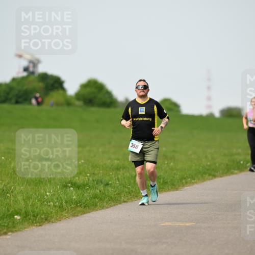 10.05.2026 - 8. Wedeler Halbmarathon Dr. Thomas Lammeyer http://msf.ph/oto/9711691 10.05.2026 12:07:15 Laufen 358 meine-sportfotos.de