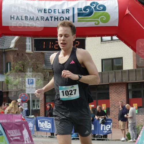 10.05.2026 - 8. Wedeler Halbmarathon Yannick Fuchs http://msf.ph/oto/9711697 10.05.2026 11:24:10 Ziel 1027 meine-sportfotos.de