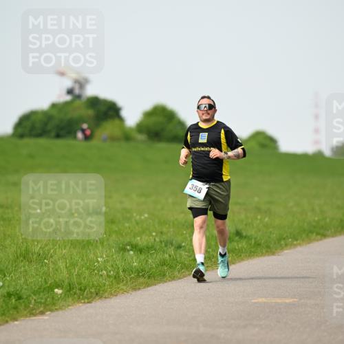 10.05.2026 - 8. Wedeler Halbmarathon Dr. Thomas Lammeyer http://msf.ph/oto/9711705 10.05.2026 12:07:16 Laufen 358 meine-sportfotos.de