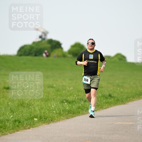 10.05.2026 - 8. Wedeler Halbmarathon Dr. Thomas Lammeyer http://msf.ph/oto/9711717 10.05.2026 12:07:16 Laufen 358 meine-sportfotos.de