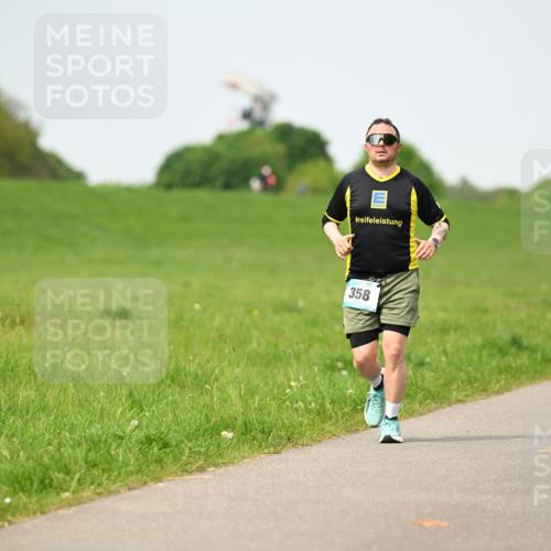 10.05.2026 - 8. Wedeler Halbmarathon Dr. Thomas Lammeyer http://msf.ph/oto/9711733 10.05.2026 12:07:17 Laufen 358 meine-sportfotos.de