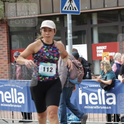 10.05.2026 - 8. Wedeler Halbmarathon Yannick Fuchs http://msf.ph/oto/9711736 10.05.2026 11:24:19 Ziel 112 meine-sportfotos.de