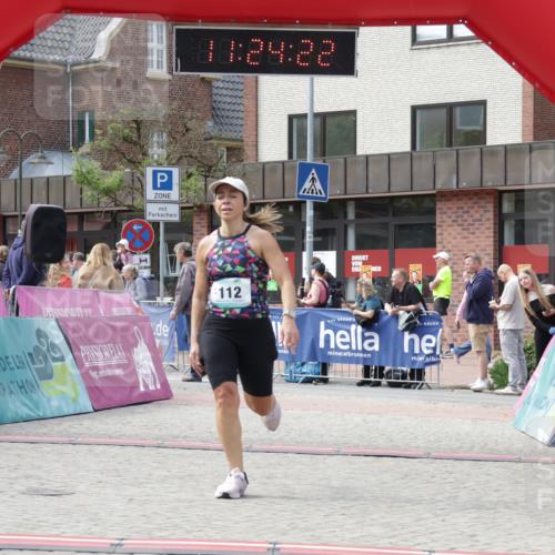 10.05.2026 - 8. Wedeler Halbmarathon Yannick Fuchs http://msf.ph/oto/9711758 10.05.2026 11:24:20 Ziel 112 meine-sportfotos.de