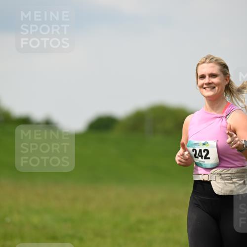 10.05.2026 - 8. Wedeler Halbmarathon Dr. Thomas Lammeyer http://msf.ph/oto/9711944 10.05.2026 12:07:30 Laufen 242 meine-sportfotos.de